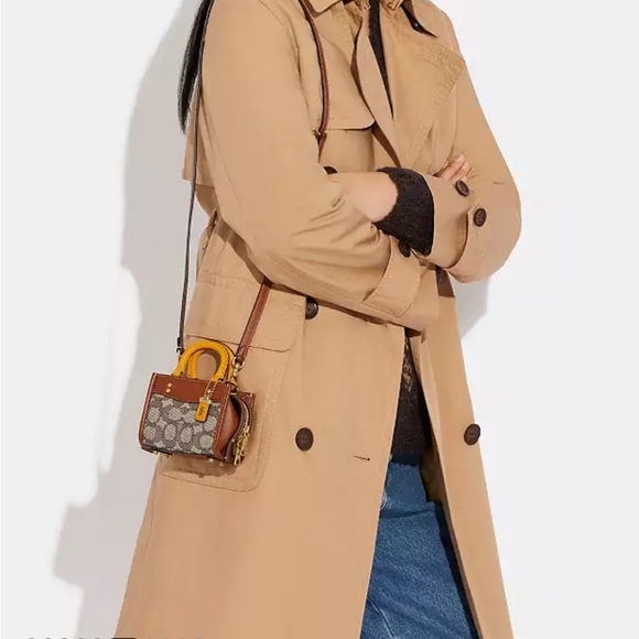 Mini Coach bag - Picture 2 of 12